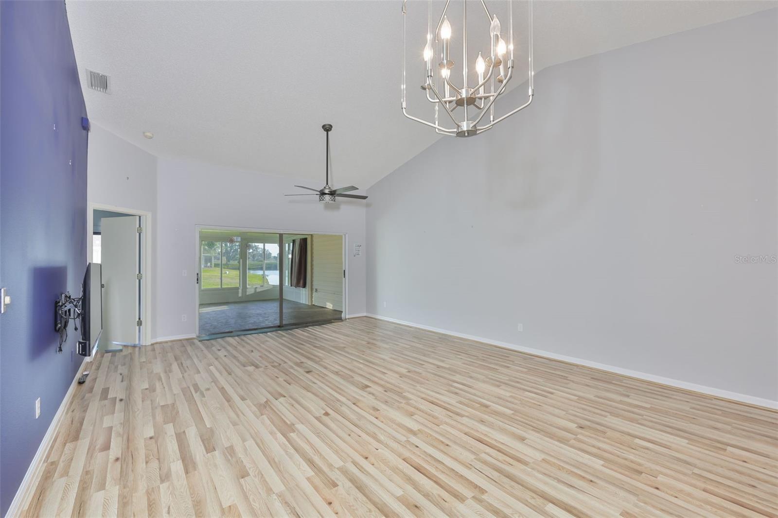 2020 Nantucket, Sun City Center, FL 33573