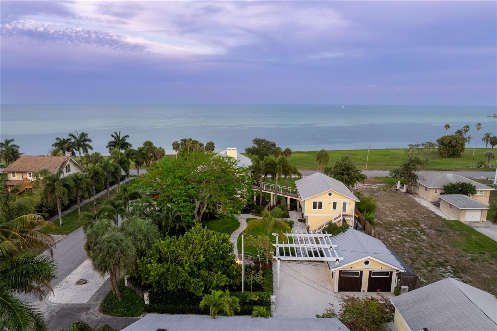 1803 Beach, St Petersburg, FL 33705