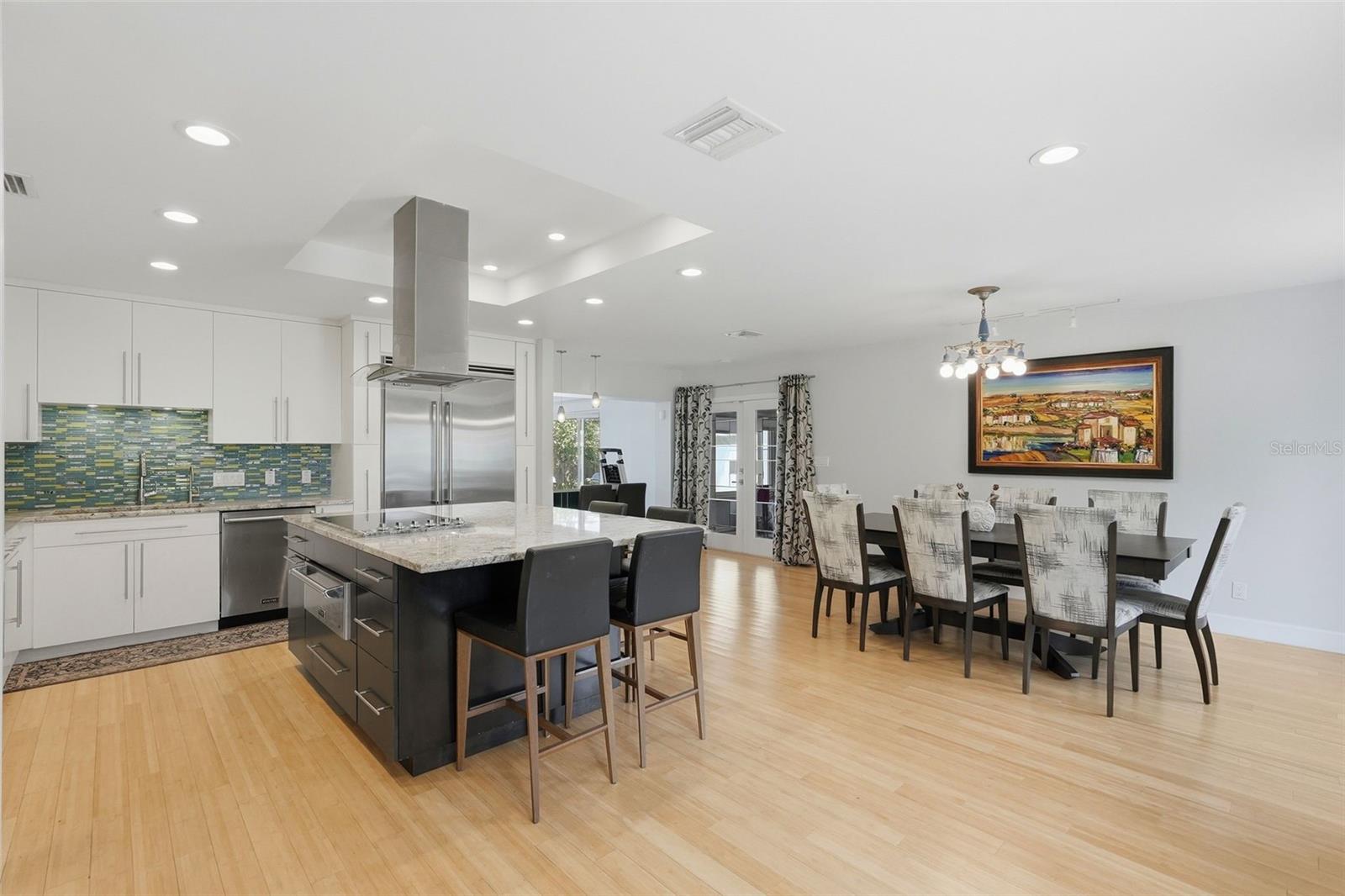 125 23rd, St Petersburg, FL 33704