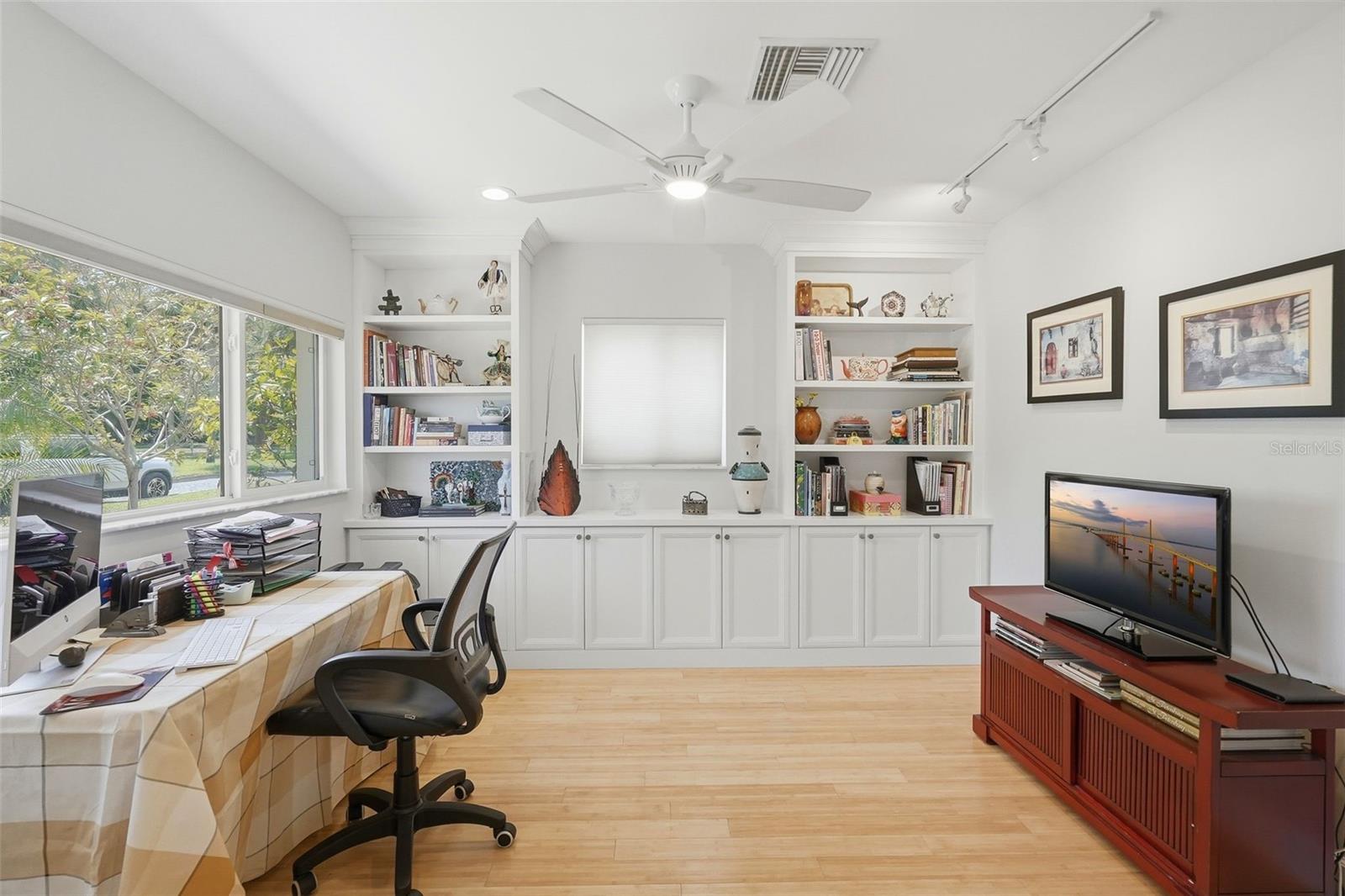 125 23rd, St Petersburg, FL 33704