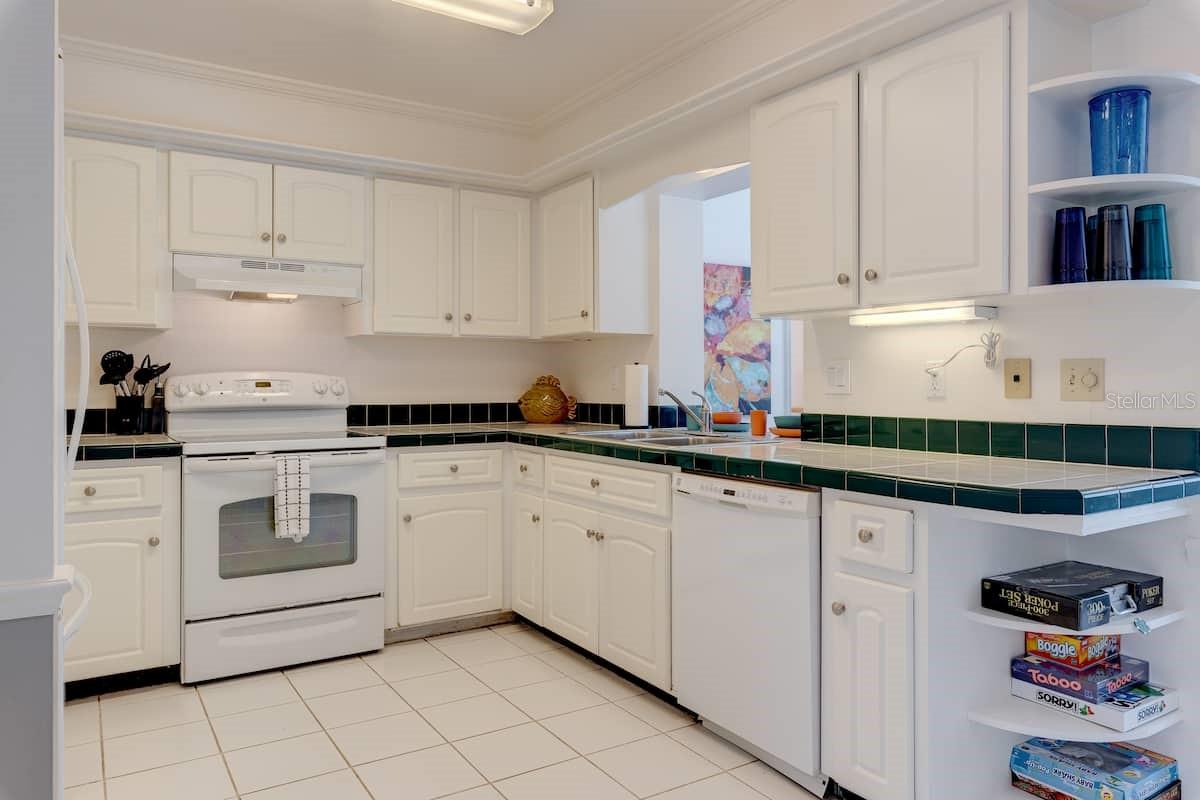 231 Caddy, Rotonda West, FL 33947
