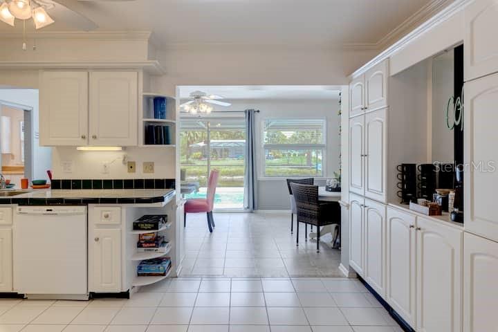 231 Caddy, Rotonda West, FL 33947