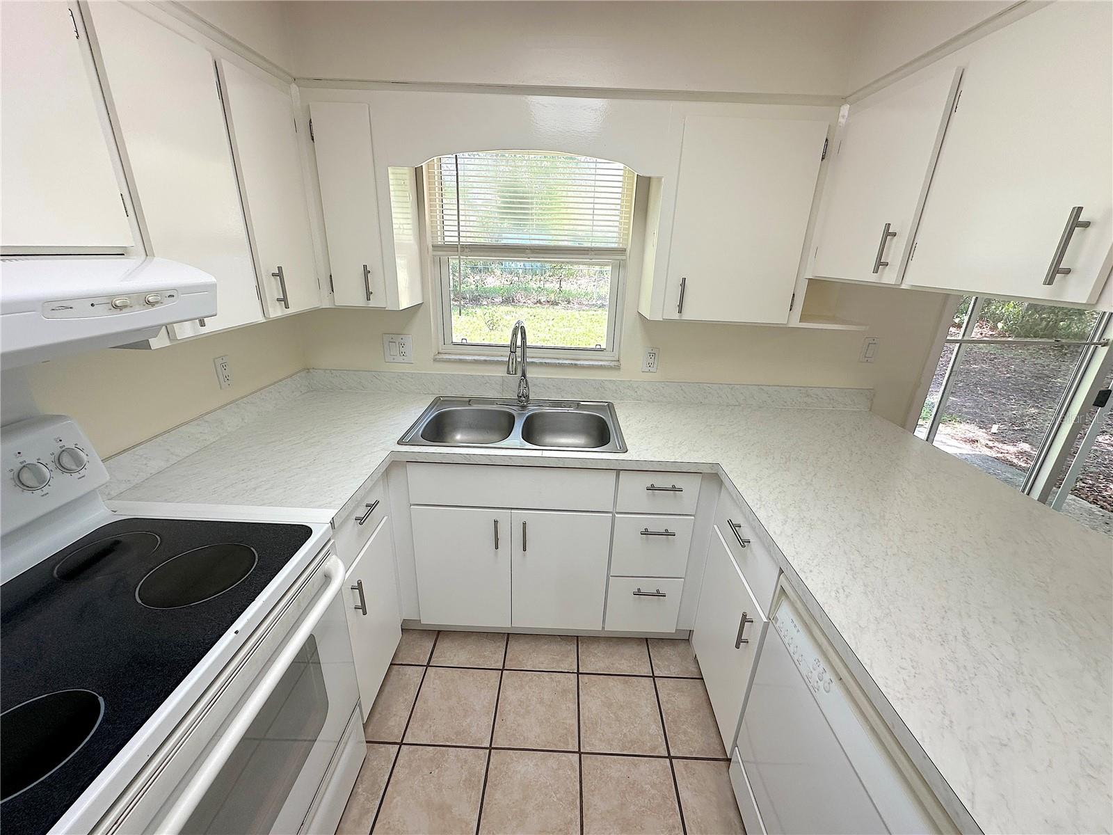 4146 30th, Gainesville, FL 32605