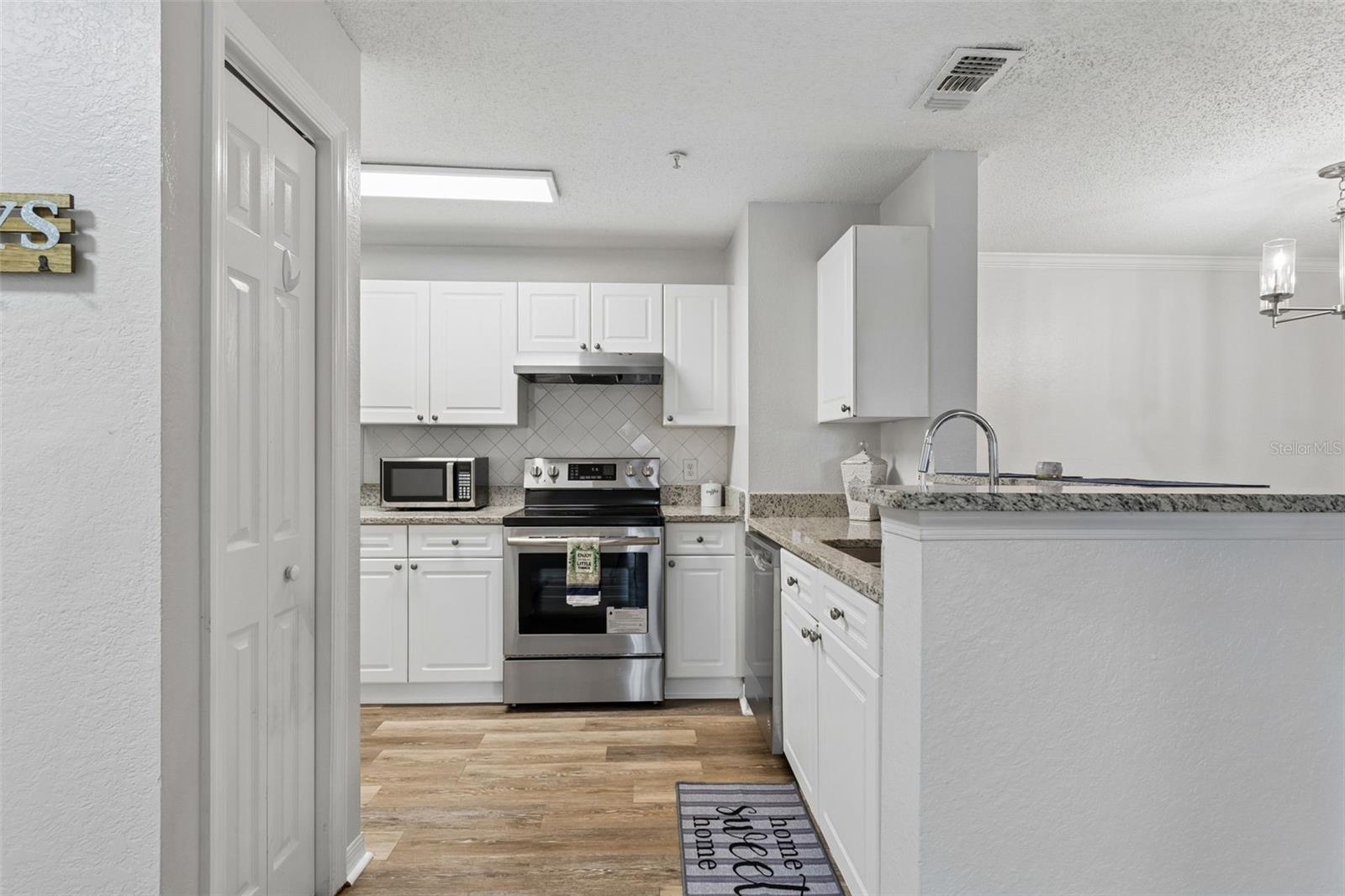 18001 Richmond Place Unit 1030, Tampa, FL 33647