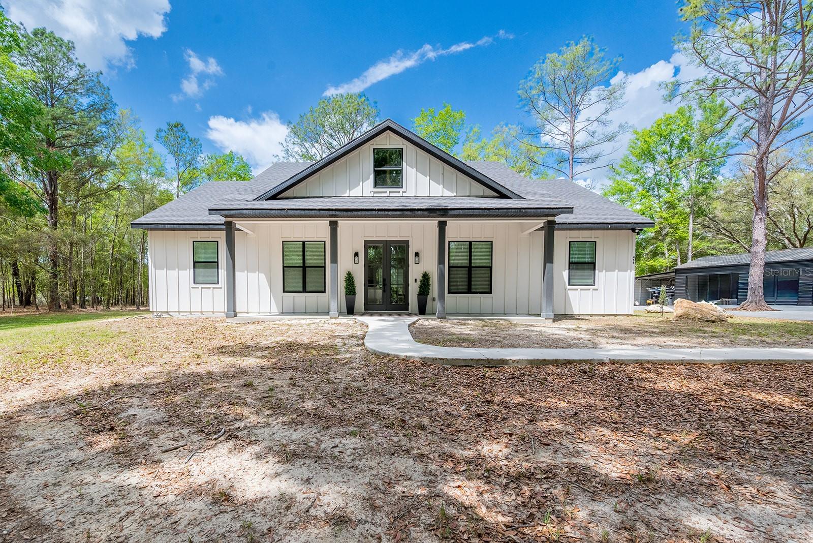 456 Bradenton, Fort White, FL 32038