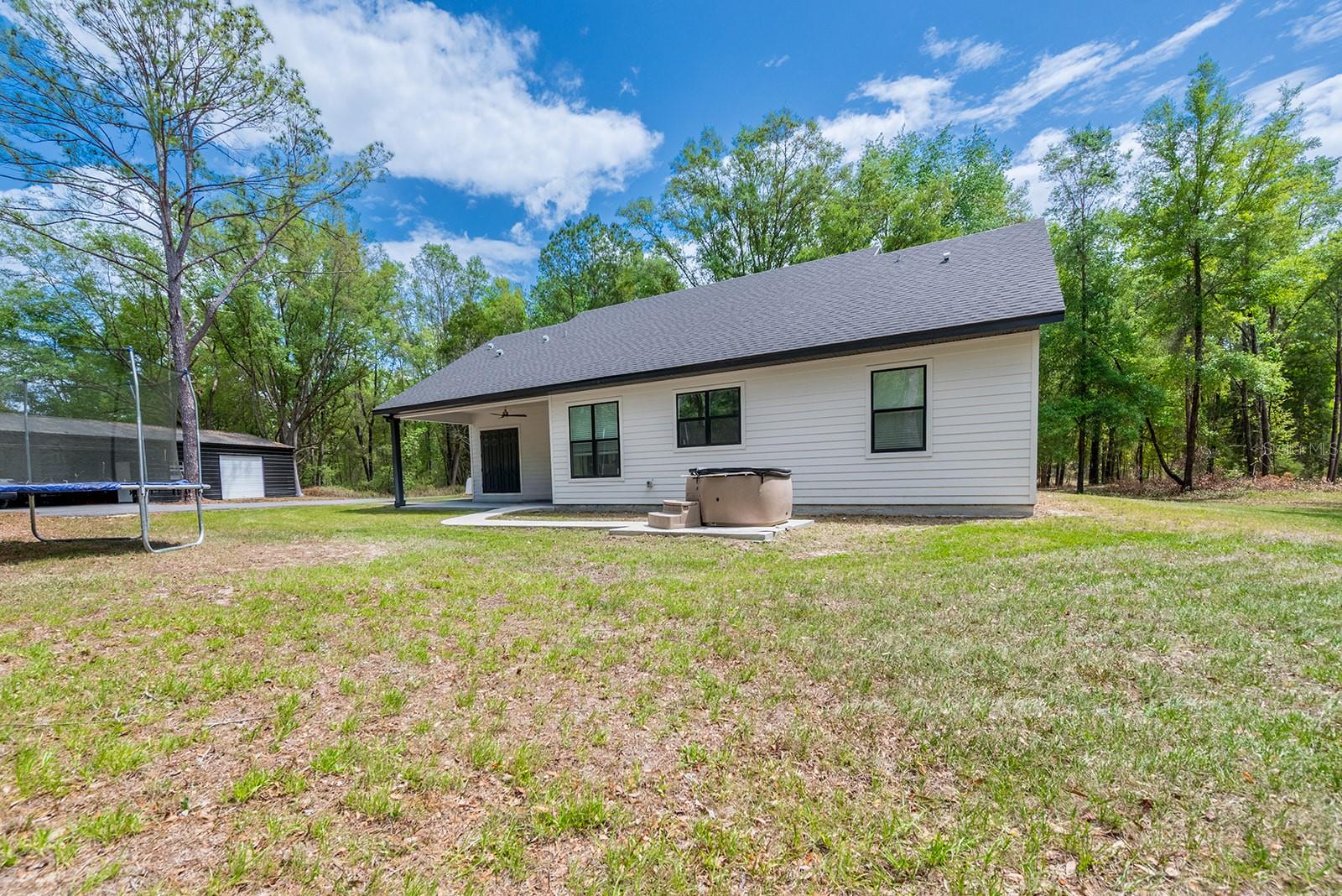 456 Bradenton, Fort White, FL 32038