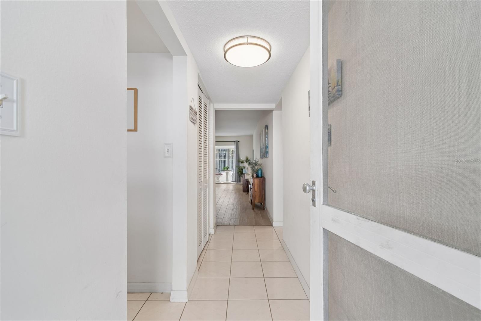 2944 Bay Unit 106, Belleair Bluffs, FL 33770