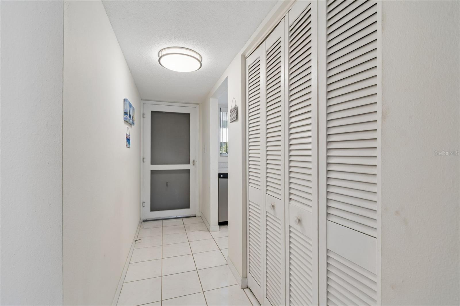 2944 Bay Unit 106, Belleair Bluffs, FL 33770