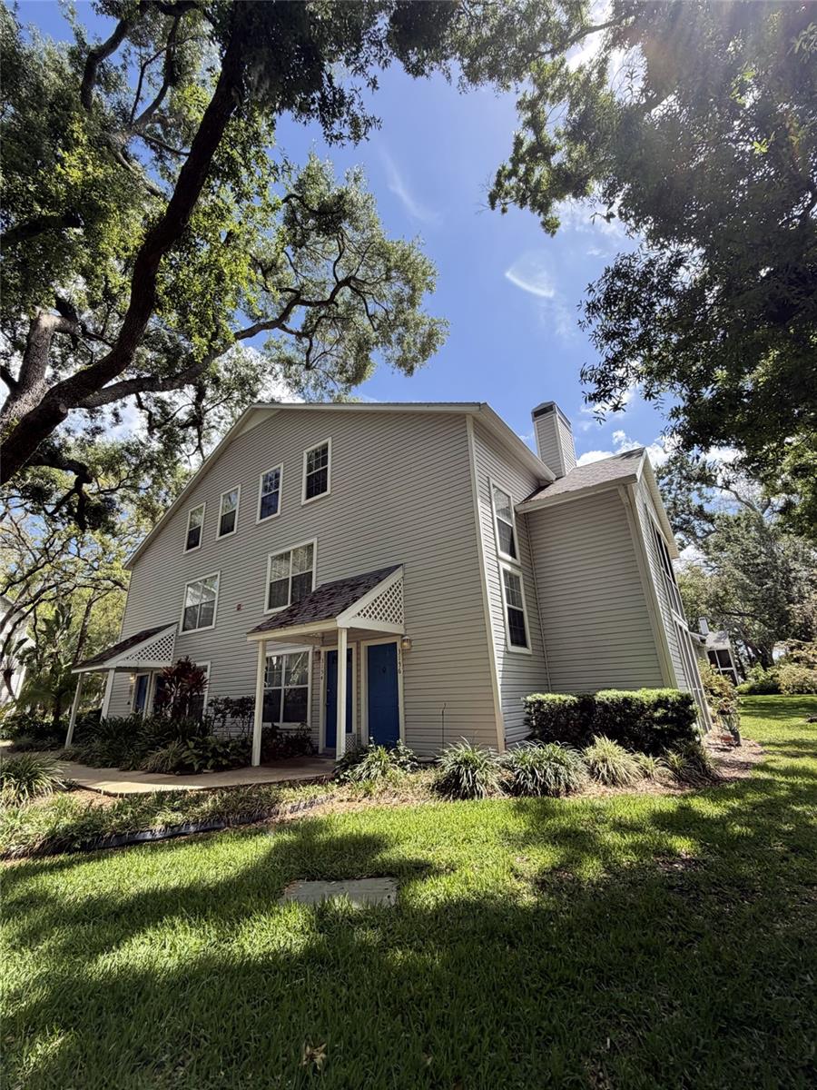 3156 Valley Oaks Unit 614, Tampa, FL 33618