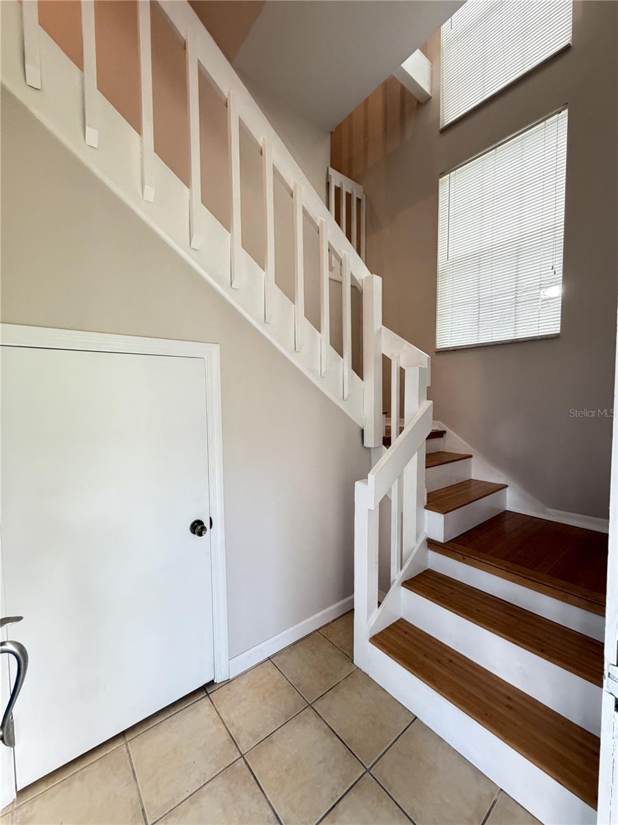 3156 Valley Oaks Unit 614, Tampa, FL 33618