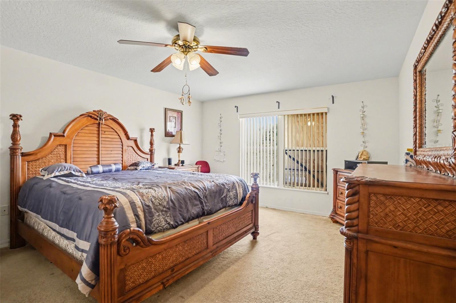 720 Valrico Hills, Valrico, FL 33594