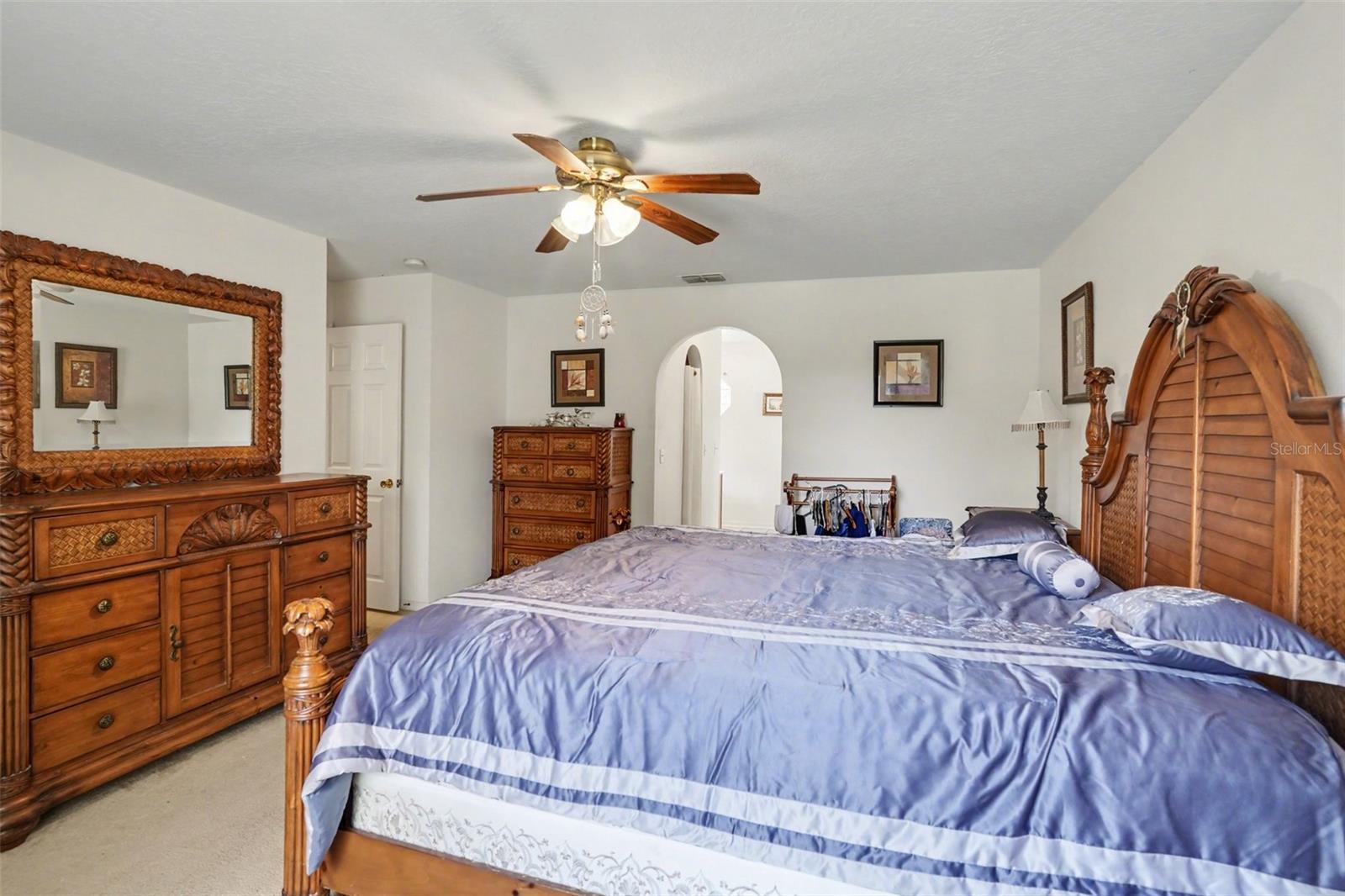 720 Valrico Hills, Valrico, FL 33594