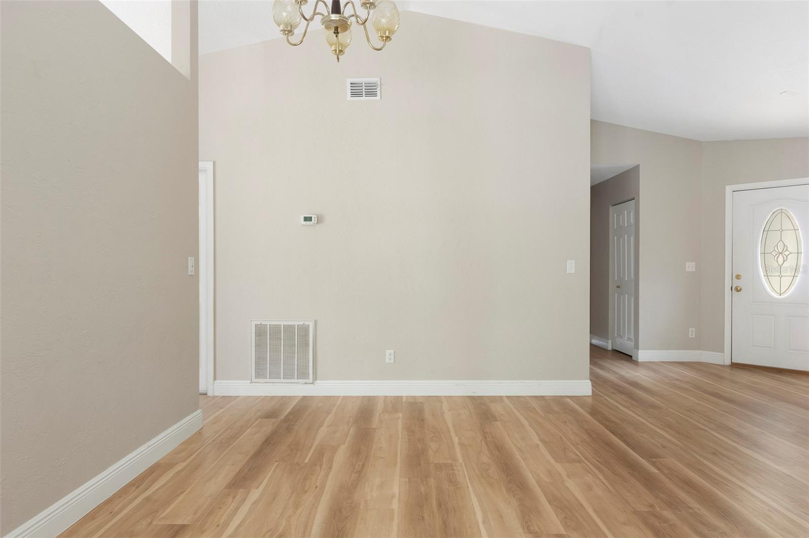 491 St Tropez, St Petersburg, FL 33703