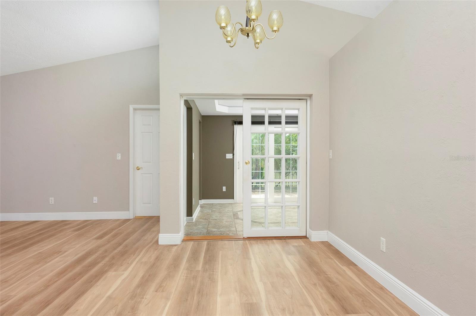 491 St Tropez, St Petersburg, FL 33703