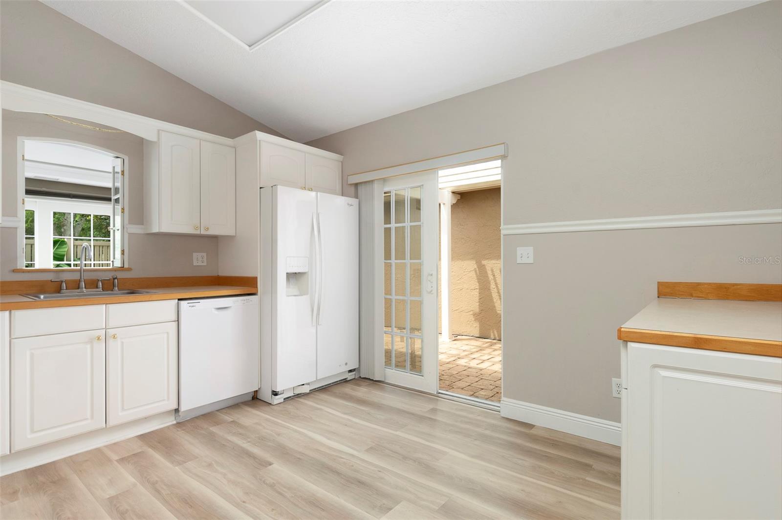 491 St Tropez, St Petersburg, FL 33703