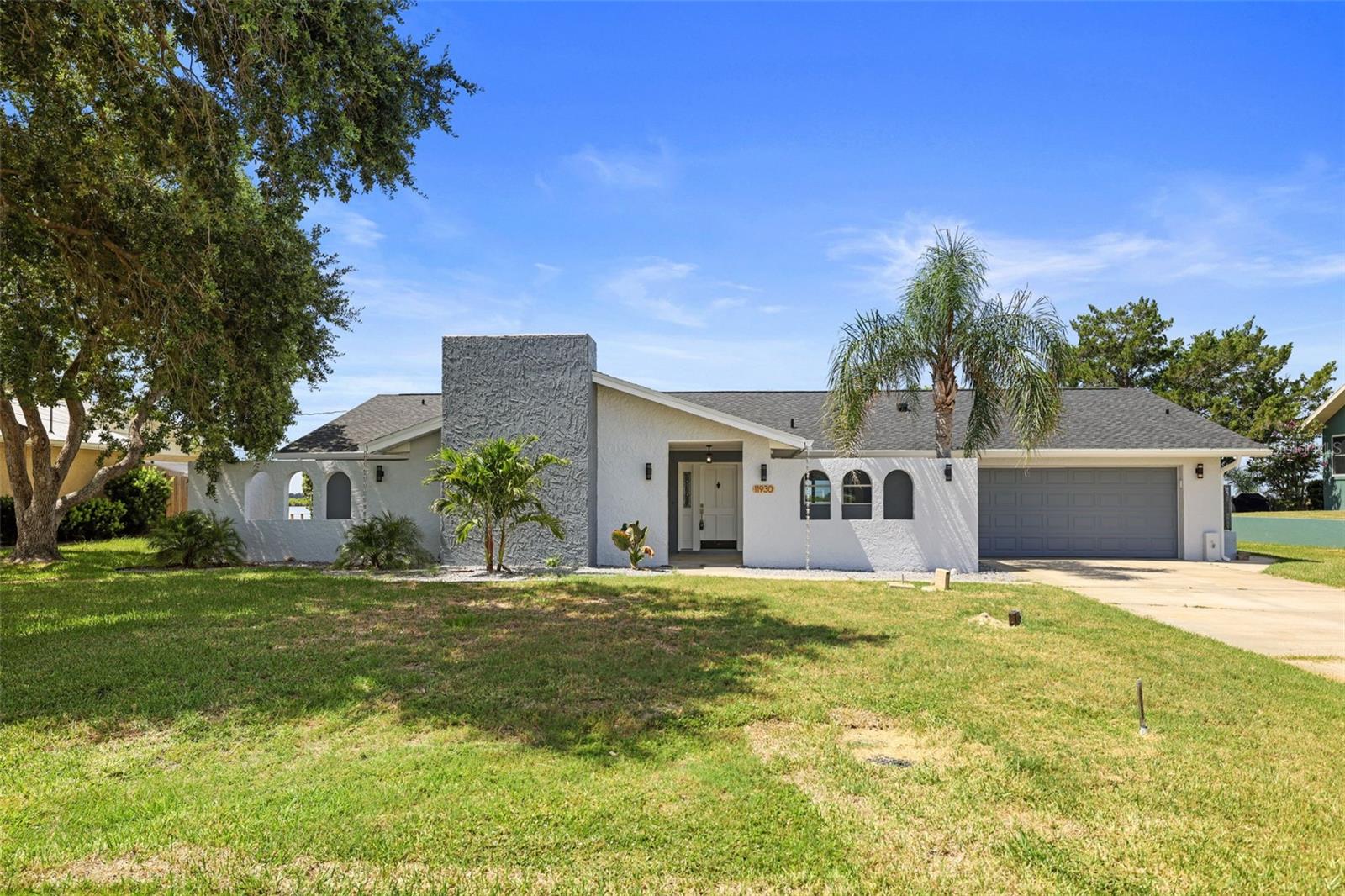 11930 Bayshore, Crystal River, FL 34429