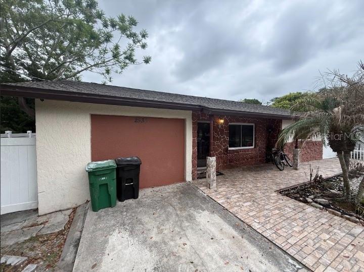 2533 El Portal, Sanford, FL 32773
