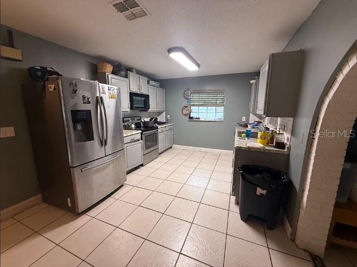 2533 El Portal, Sanford, FL 32773