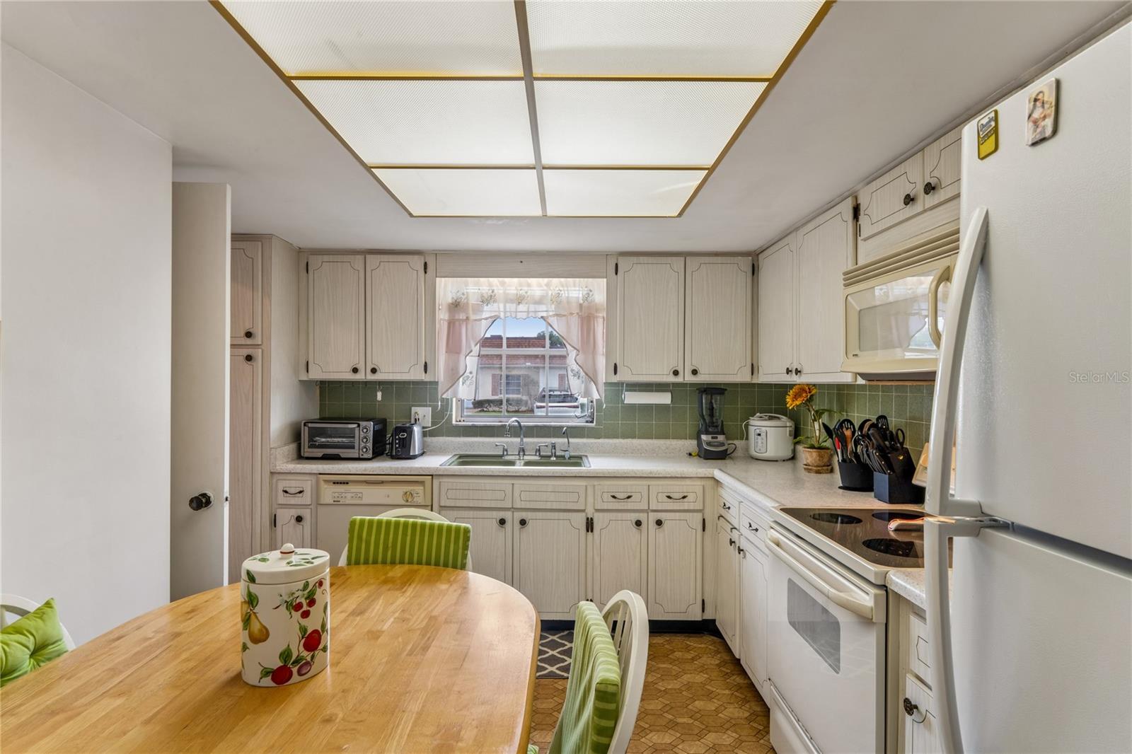 1611 Lake Unit 1, Clearwater, FL 33756