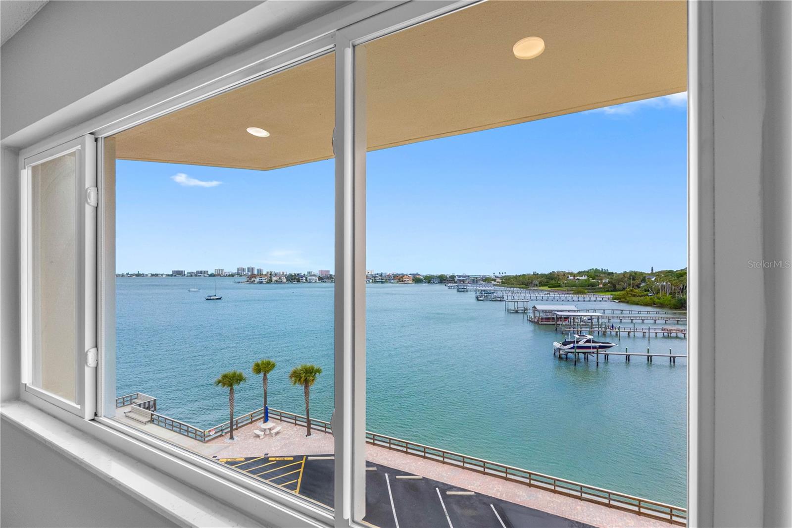 100 Bluff View Unit 404c, Belleair Bluffs, FL 33770
