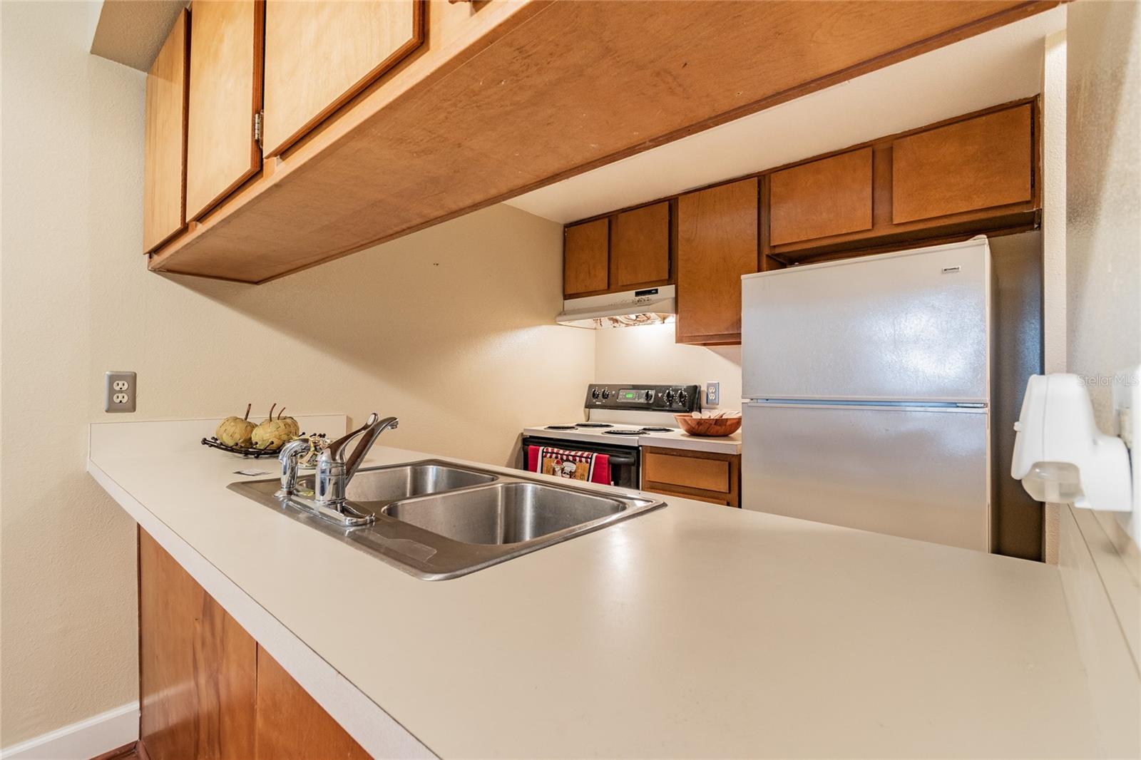 4875 Mcelroy Unit G208, Tampa, FL 33611
