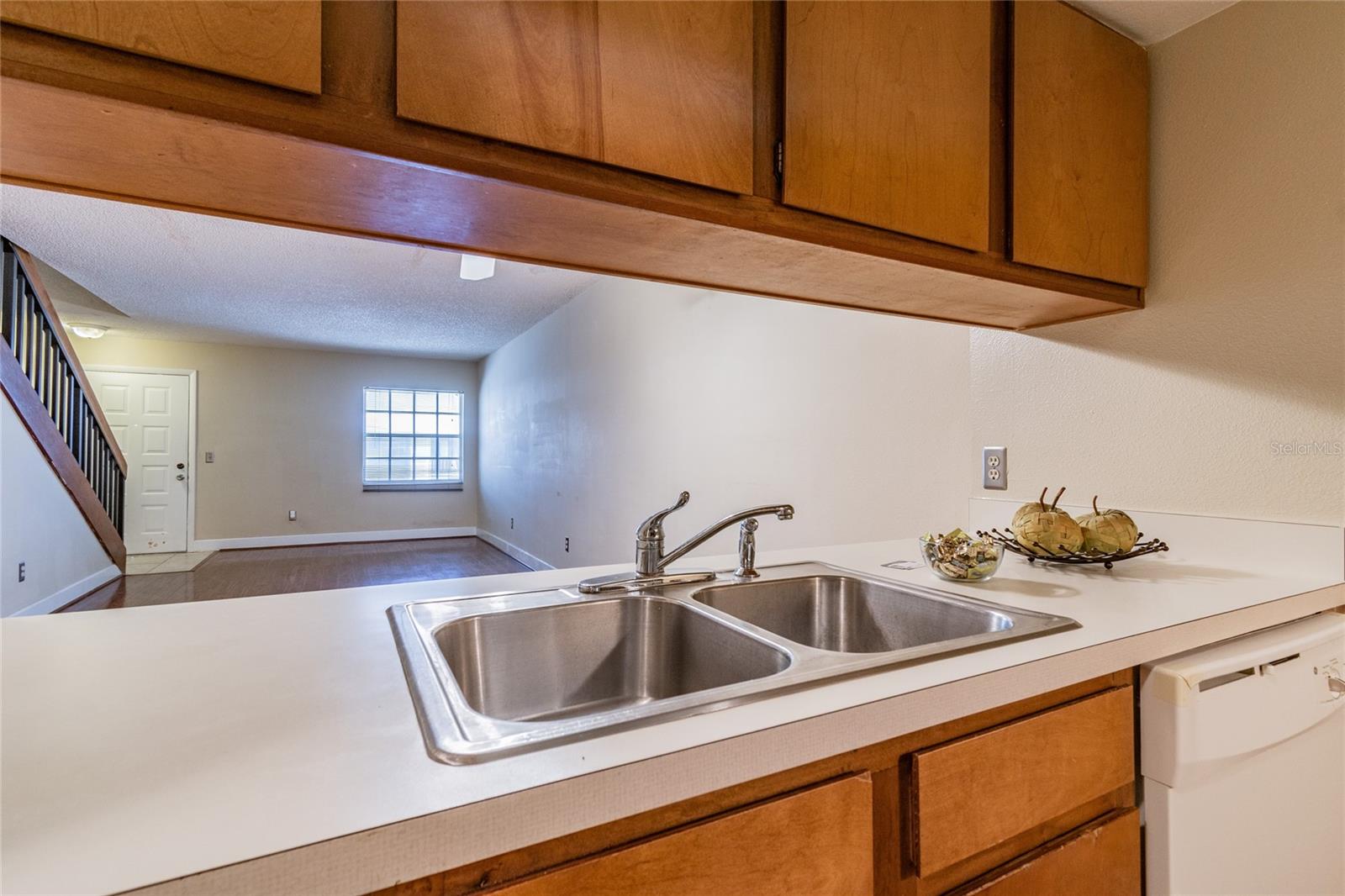 4875 Mcelroy Unit G208, Tampa, FL 33611