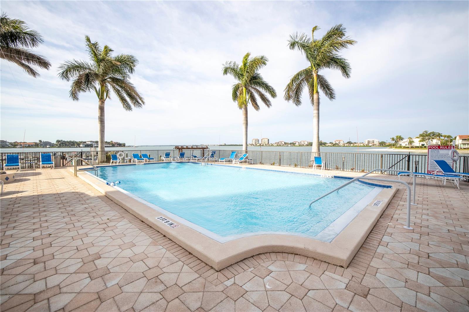 5220 Brittany Unit 1204, St Petersburg, FL 33715