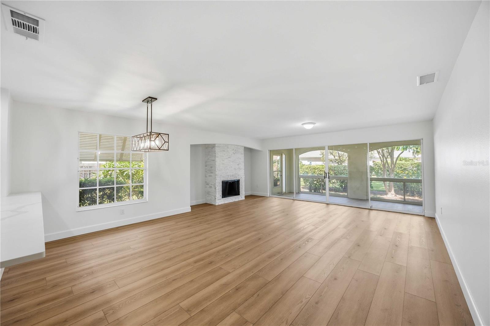 5526 Chanteclaire Unit 31, Sarasota, FL 34235
