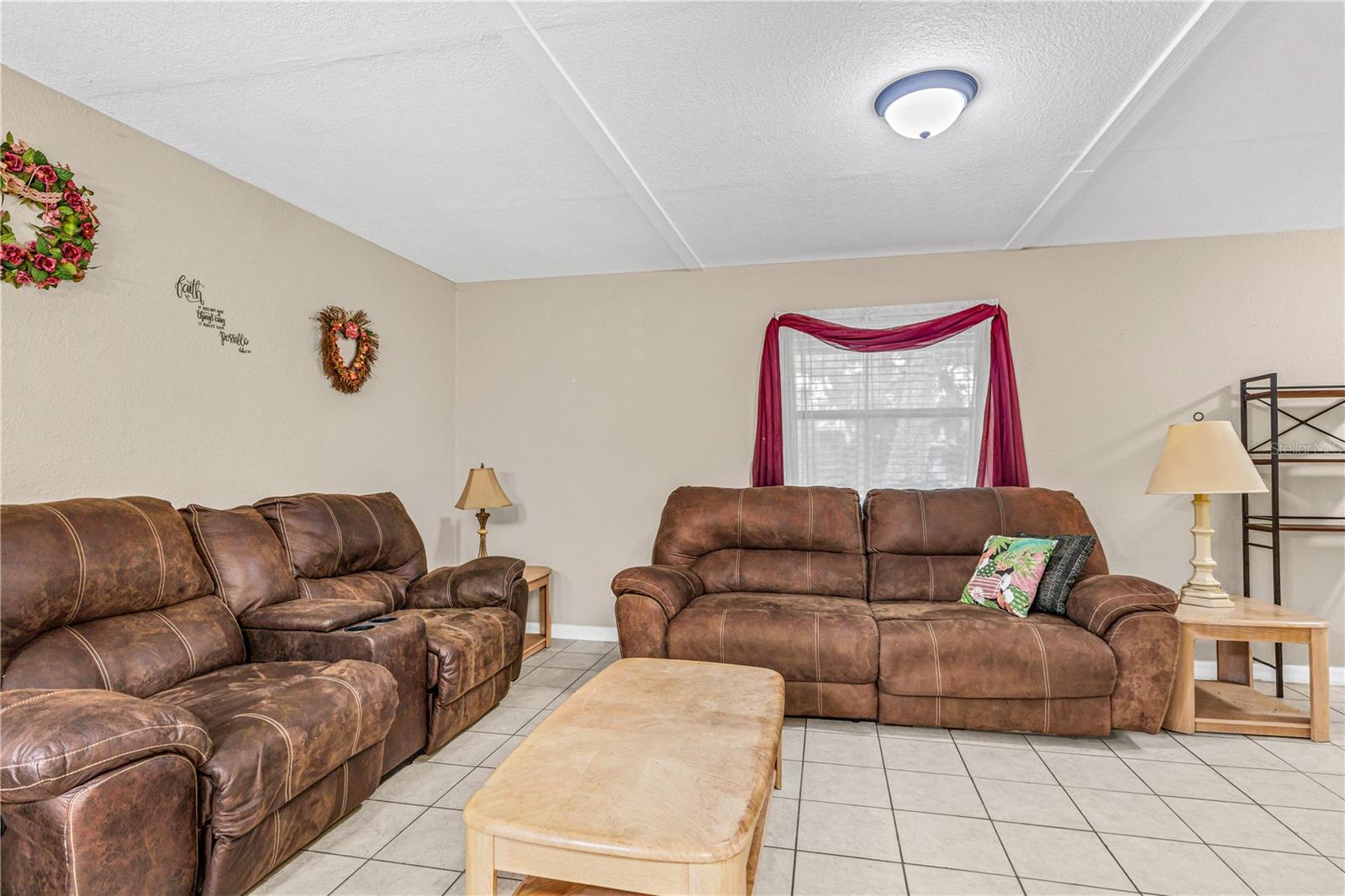 240 Newcomb, New Smyrna Beach, FL 32168