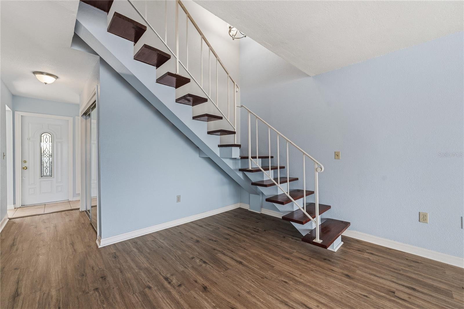 1318 Chebon Ct Unit Unit E-F, Apopka, FL 32712