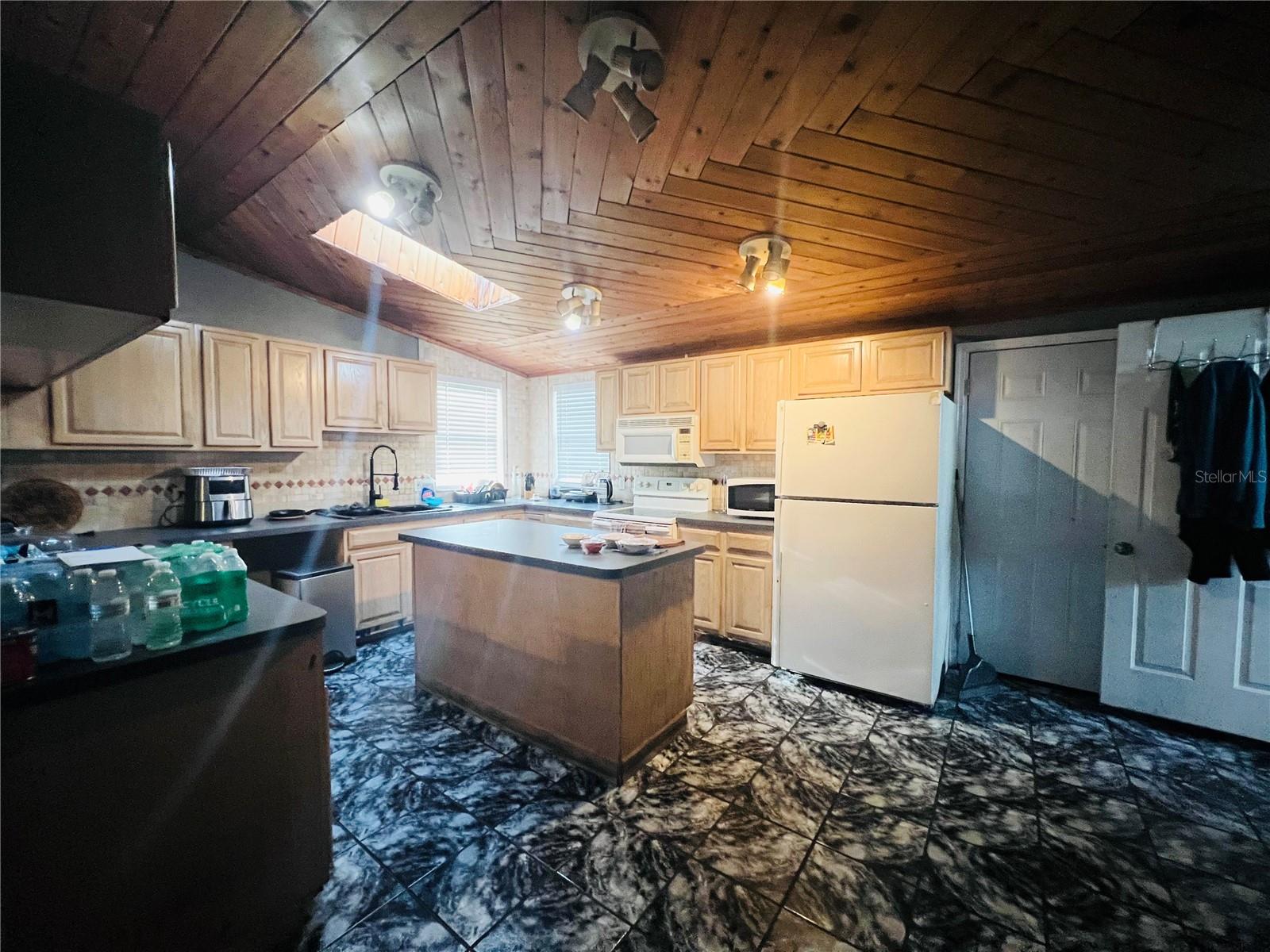 5543 Moog, New Port Richey, FL 34652