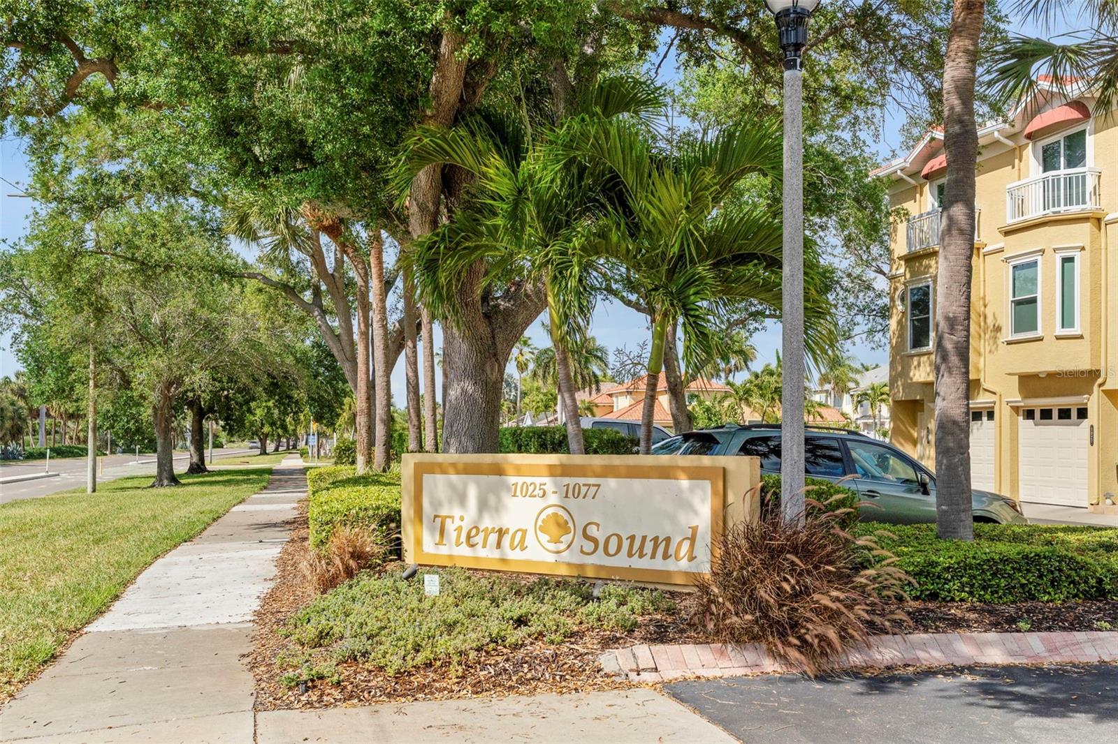 1071 Pinellas Bayway, St Petersburg, FL 33715