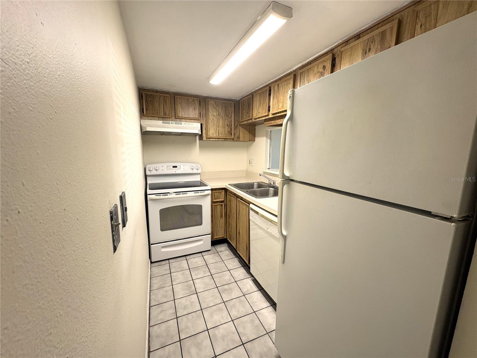 7120 Waterside Unit 106, Tampa, FL 33617