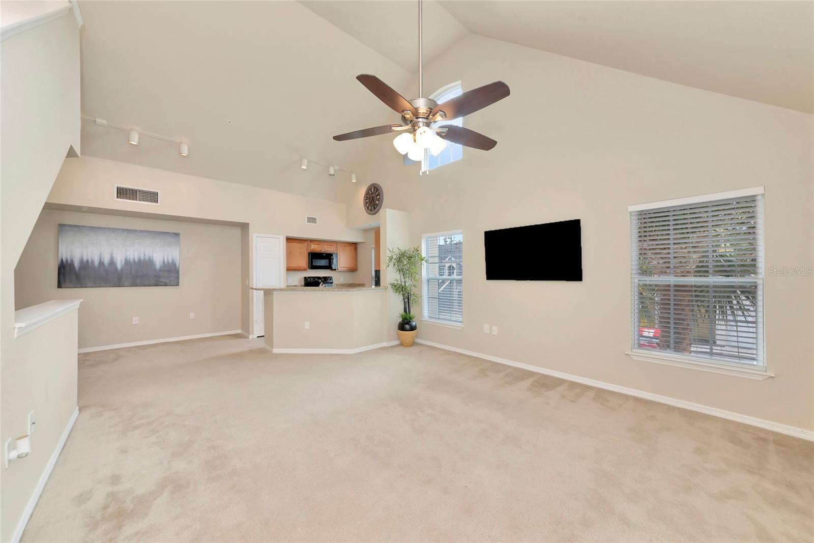 5560 Rosehill Unit 201, Sarasota, FL 34233