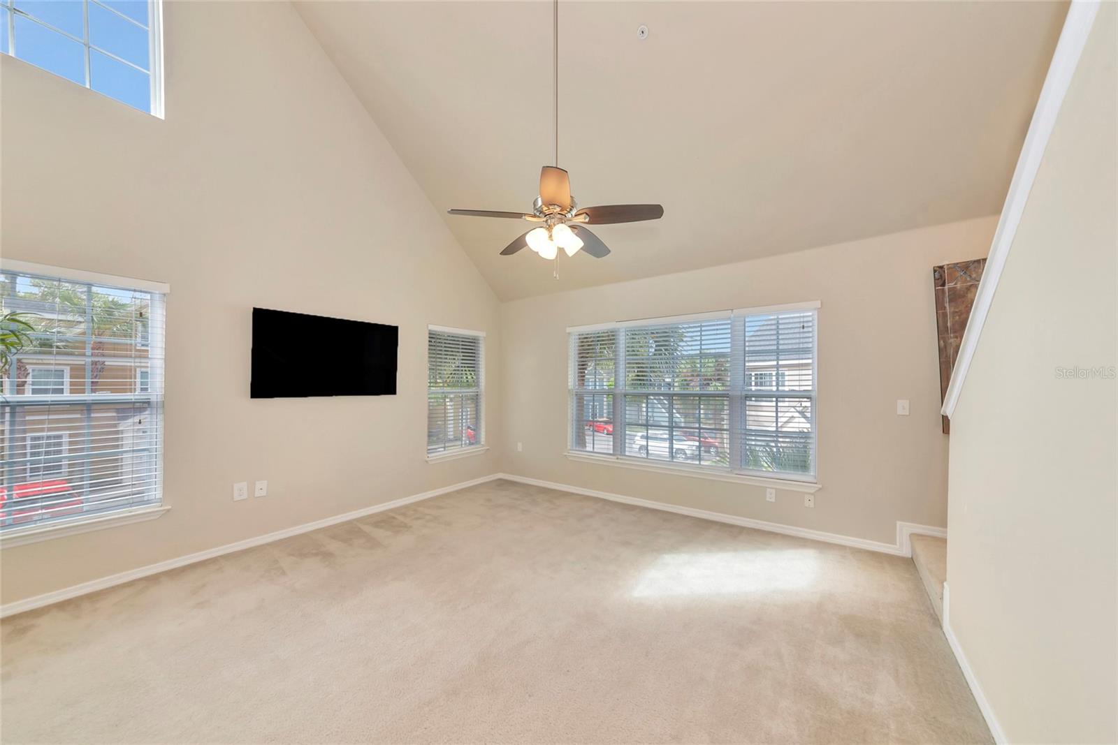 5560 Rosehill Unit 201, Sarasota, FL 34233