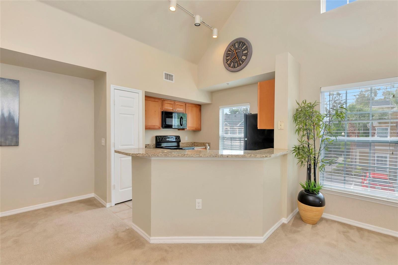 5560 Rosehill Unit 201, Sarasota, FL 34233