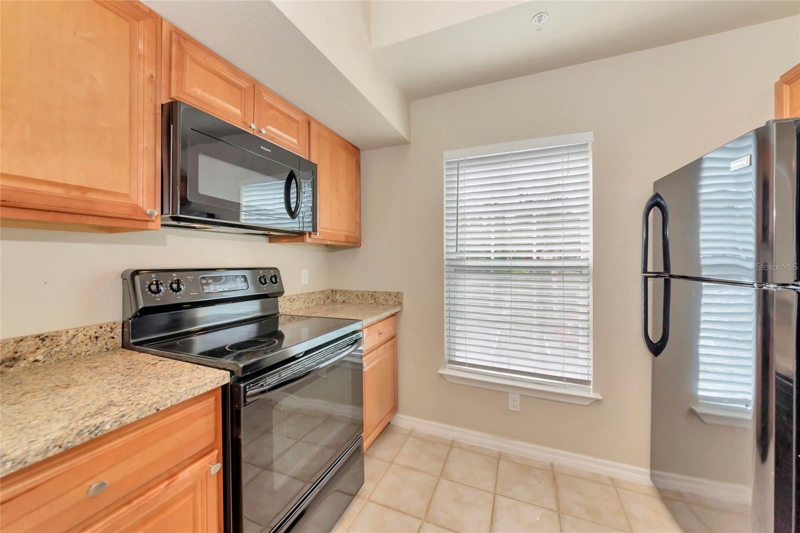 5560 Rosehill Unit 201, Sarasota, FL 34233