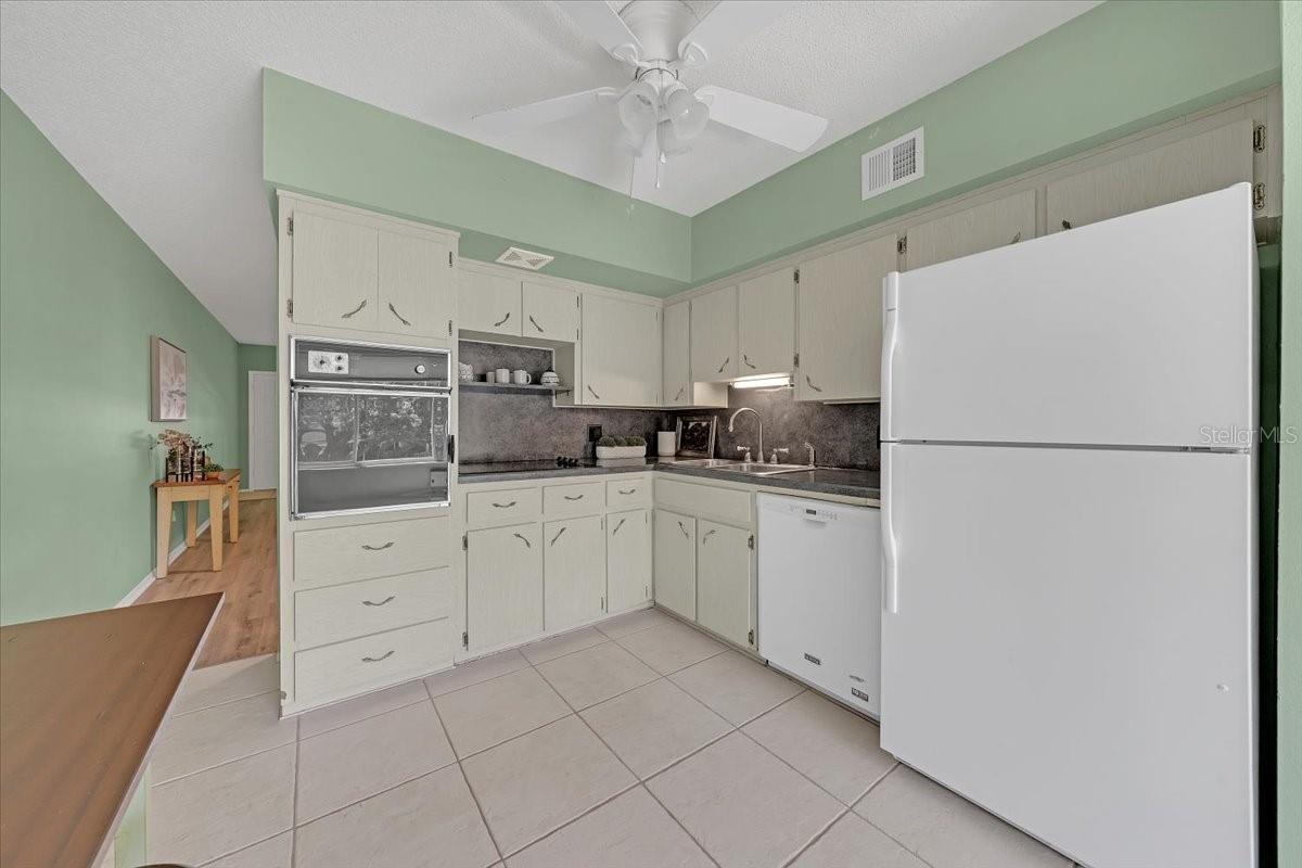 2401 Franciscan Unit 39, Clearwater, FL 33763