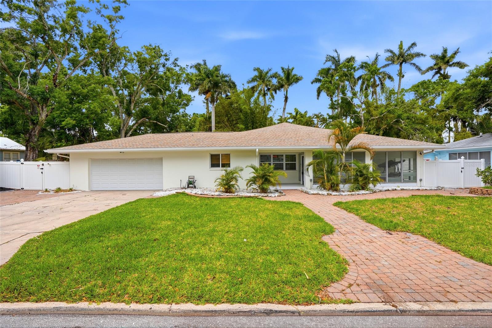 2004 Virginia, Bradenton, FL 34205