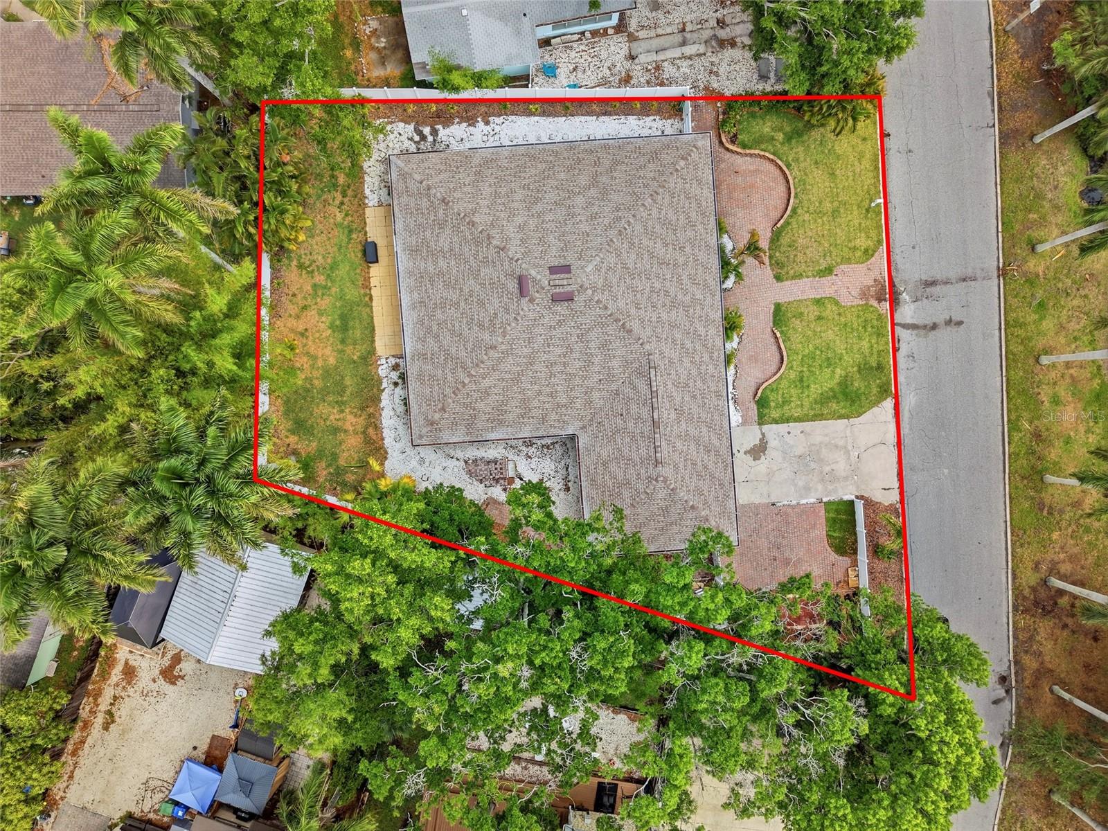 2004 Virginia, Bradenton, FL 34205