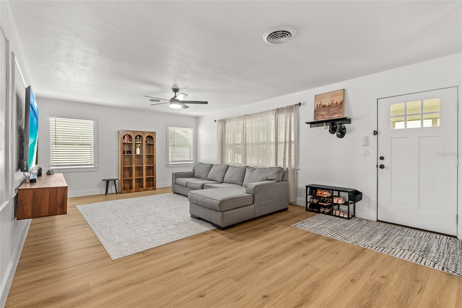 2004 Virginia, Bradenton, FL 34205