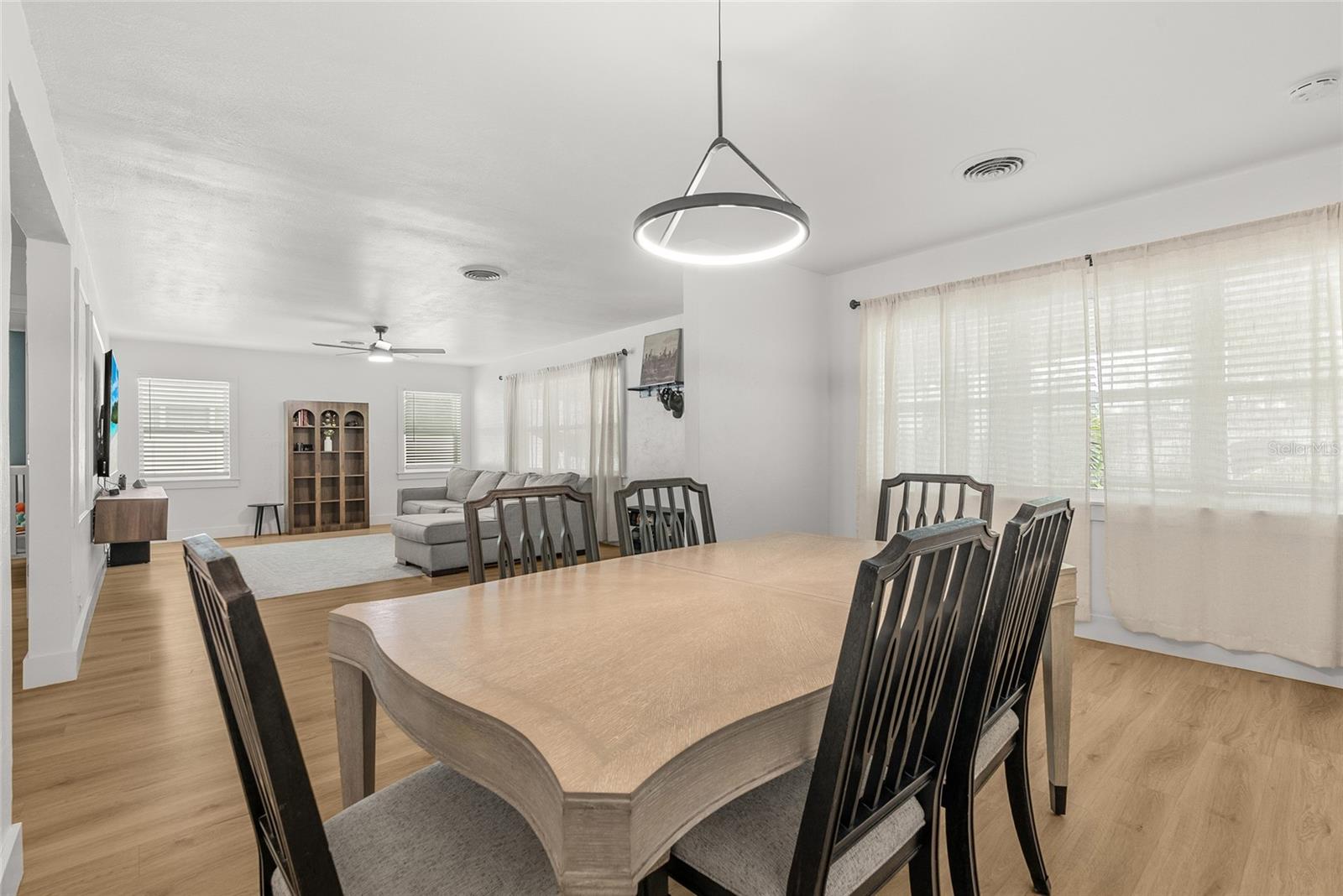 2004 Virginia, Bradenton, FL 34205