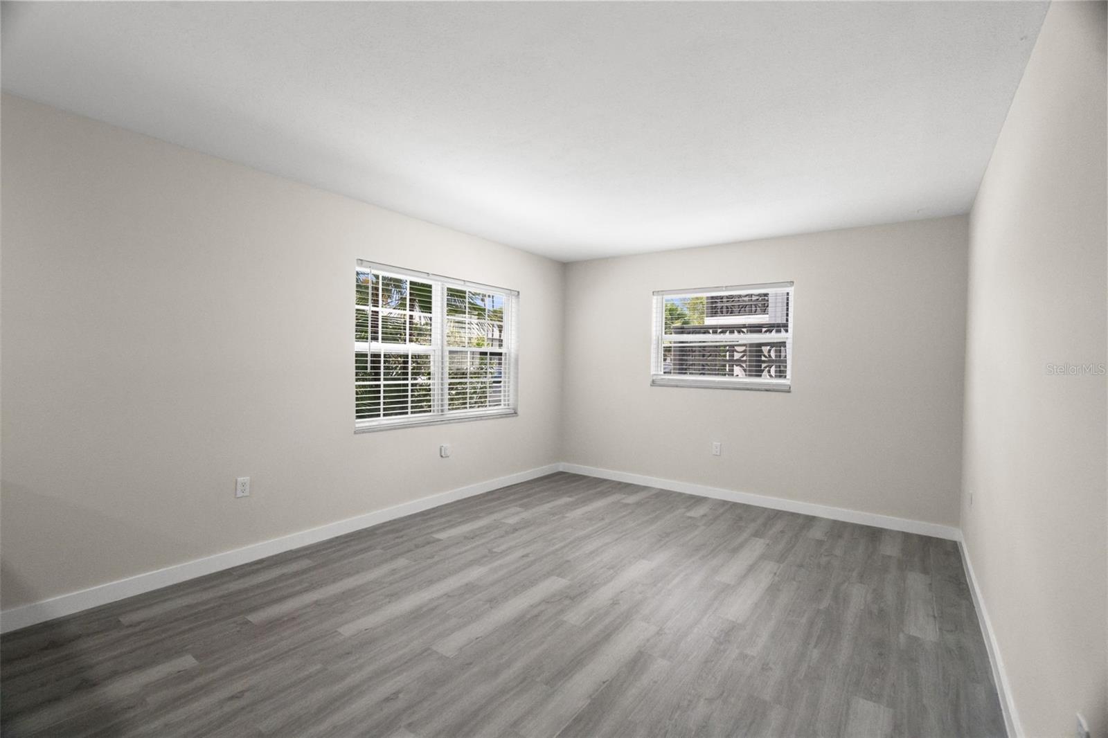 11655 3rd Unit 1, Treasure Island, FL 33706