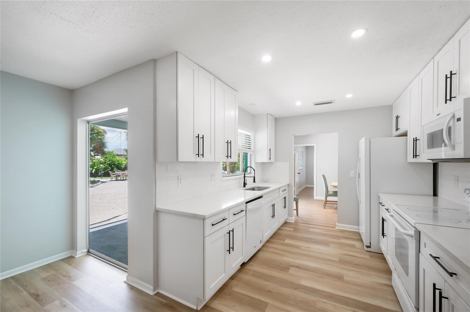 1133 Montezuma, Bradenton, FL 34209