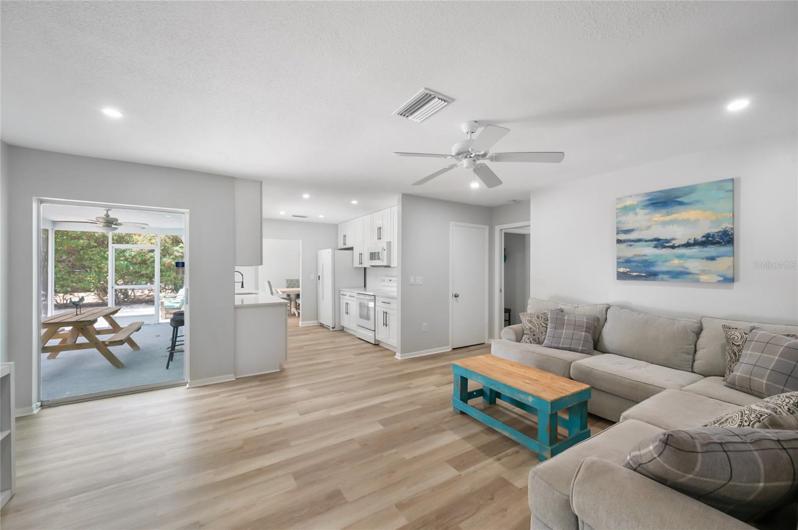 1133 Montezuma, Bradenton, FL 34209