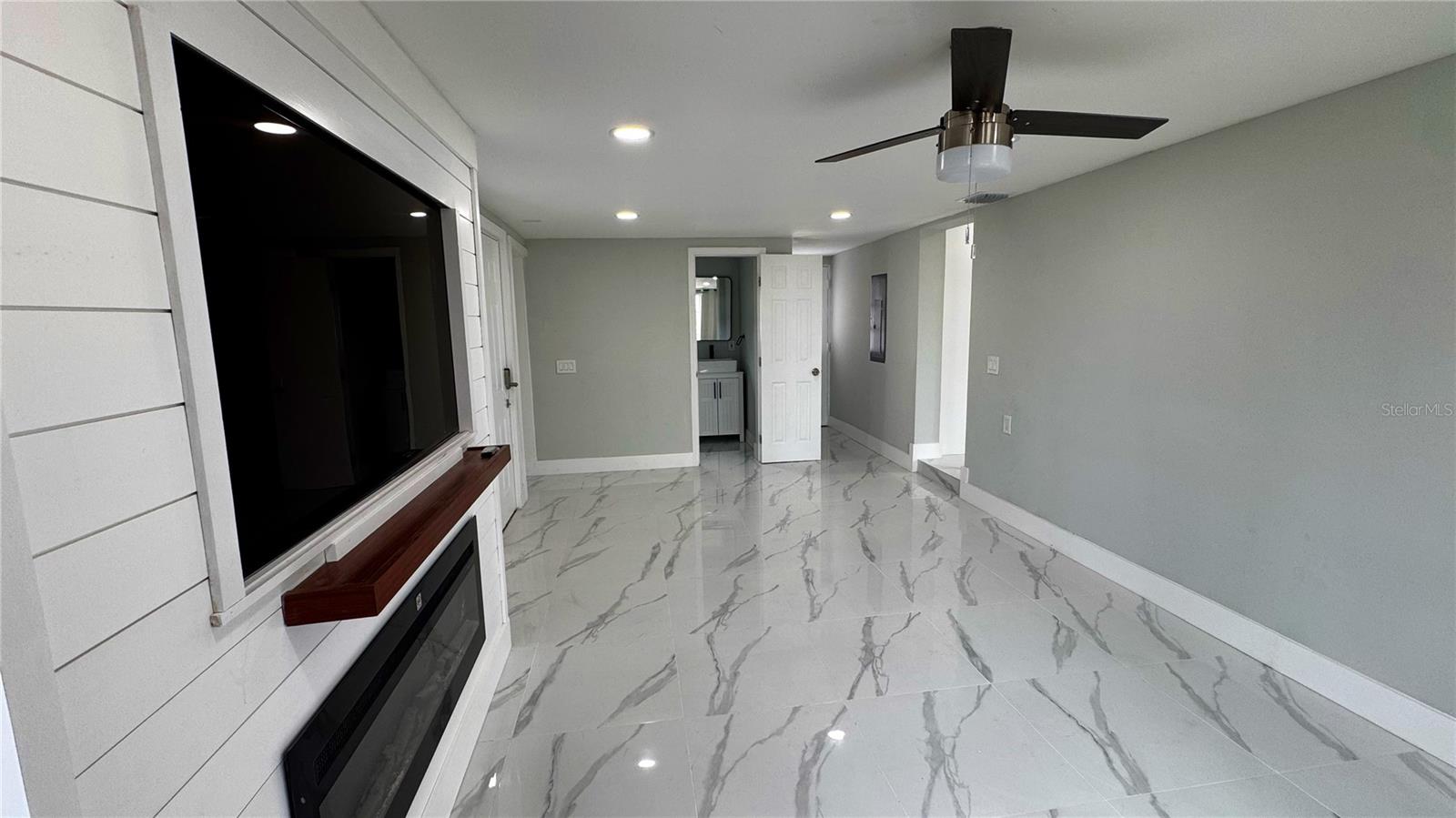 130 Virginia, Englewood, FL 34223