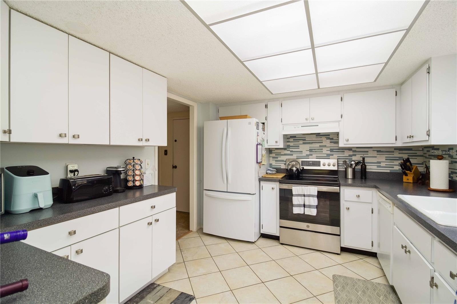 1400 Barcarrota Unit 201, Bradenton, FL 34205