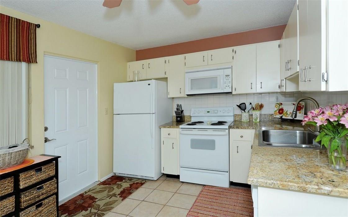 2946 Clark Unit 2946, Sarasota, FL 34231