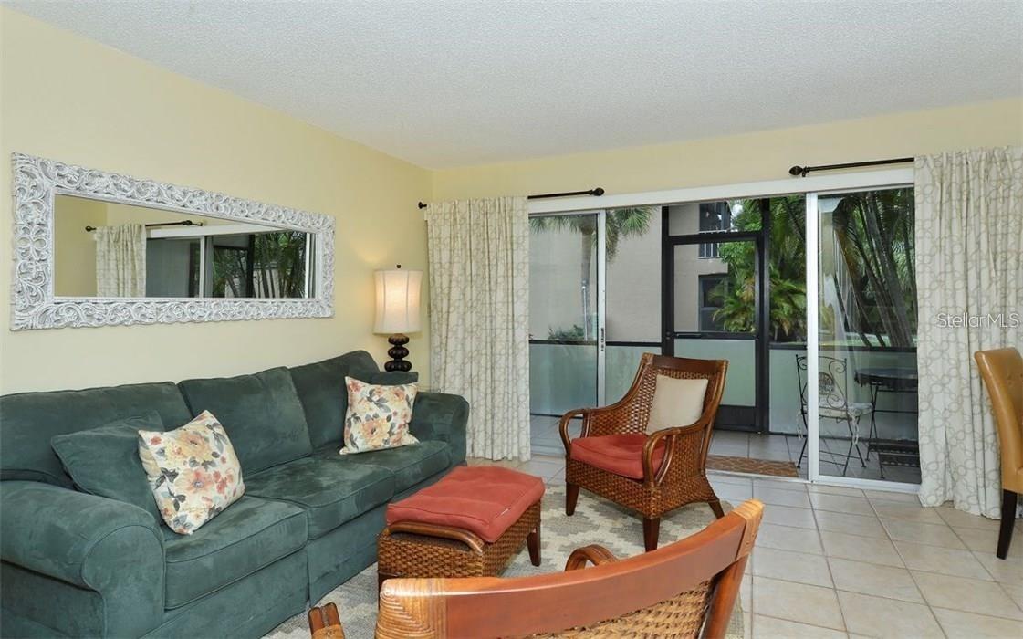 2946 Clark Unit 2946, Sarasota, FL 34231