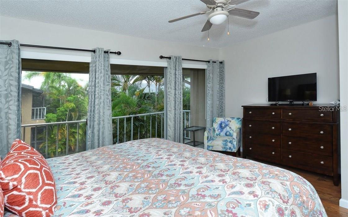 2946 Clark Unit 2946, Sarasota, FL 34231